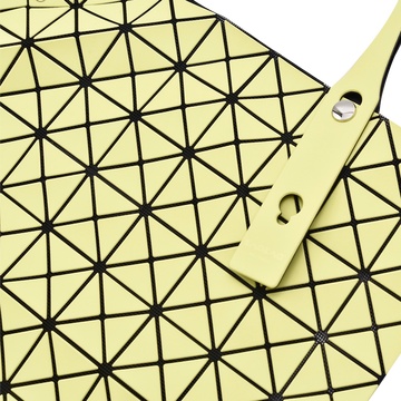 bao bao issey miyake 三宅一生2018新品prism frost手提包 柠檬黄