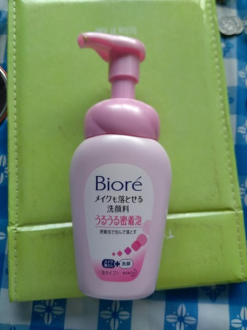 biore 碧柔 蜜妮深层卸妆洁面泡沫 160ml